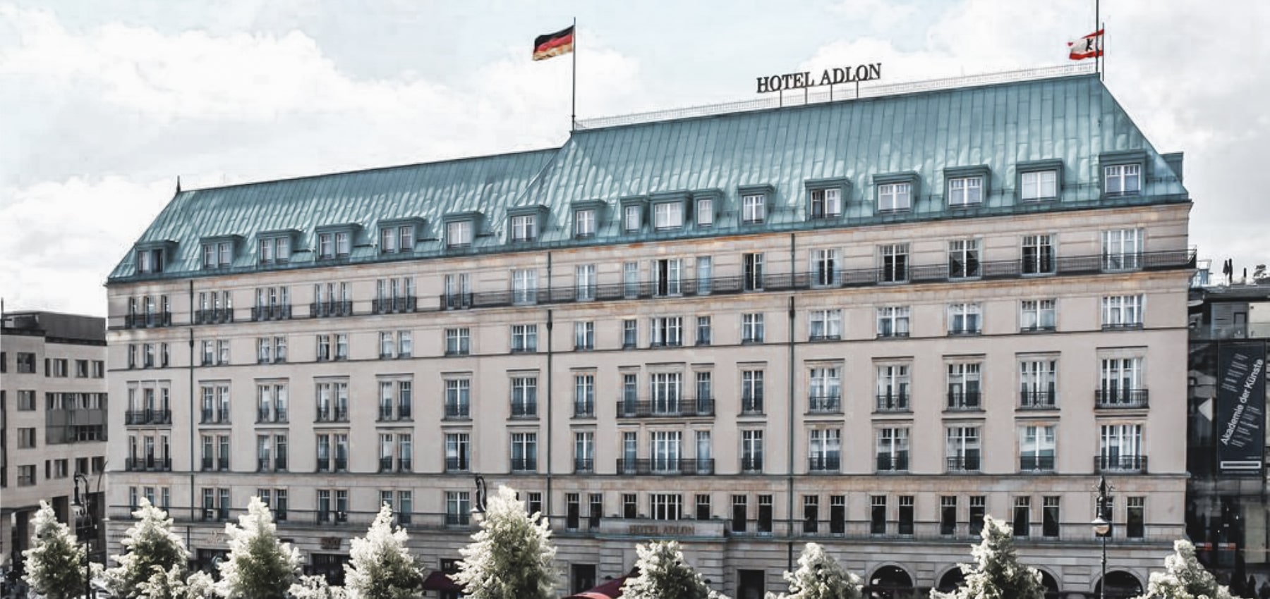 you look perfect zeigt Kollektion im Adlon Kempinski hotel Berlin 