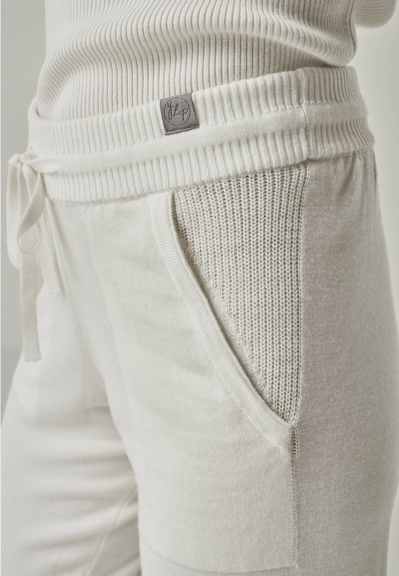 PANTS BELLA - stylish Merino lounge pants with pockets