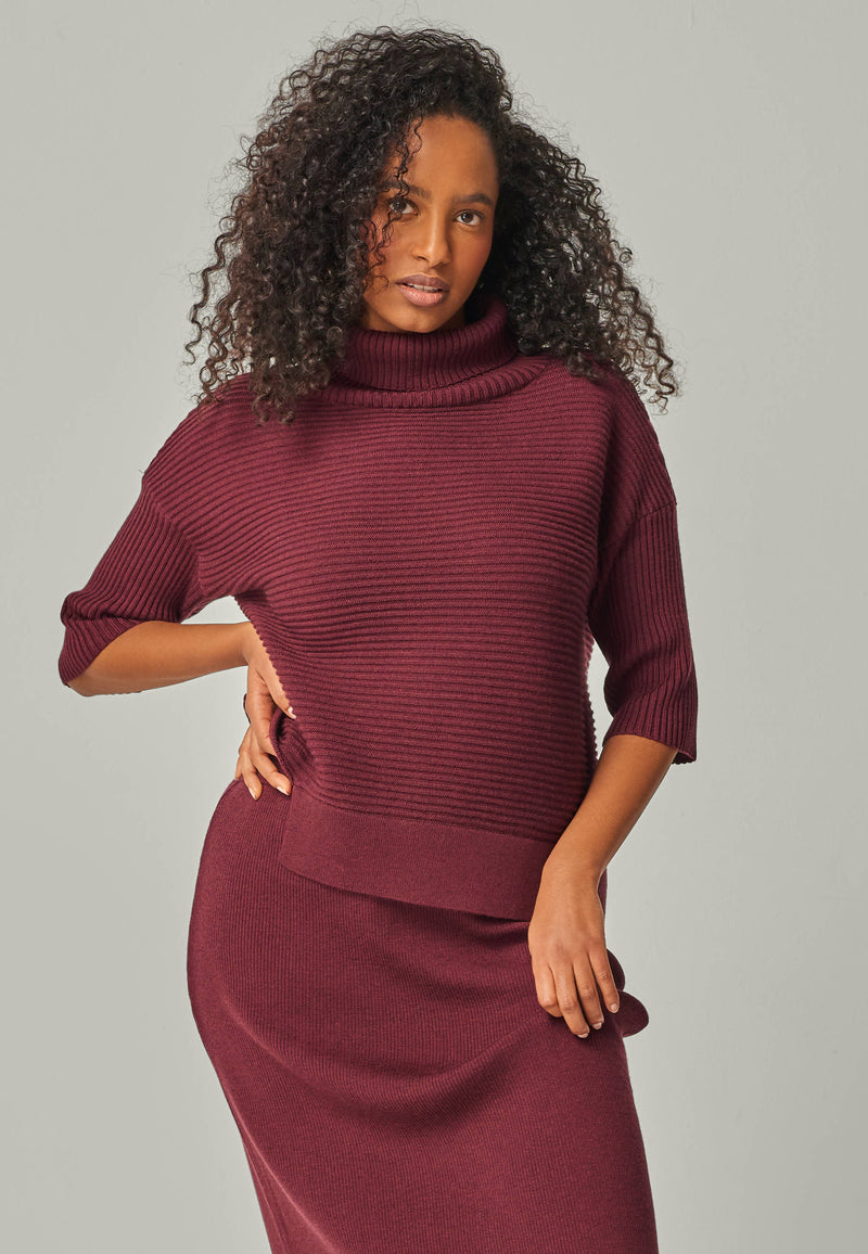 PULLOVER BAILEY - Asymmetrischer Merino Rollkragenpullover